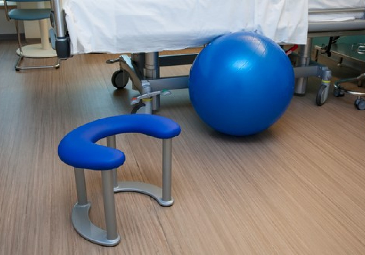 Bevallingsmogelijkheden (houdingen, hulpmiddelen en soorten bevallingen