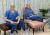 Foto van twee verpleegkundigen en een vrouw in de huiskamerachtige omgeving voor dagbehandeling
