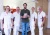 Julian Mensies met behandelteam